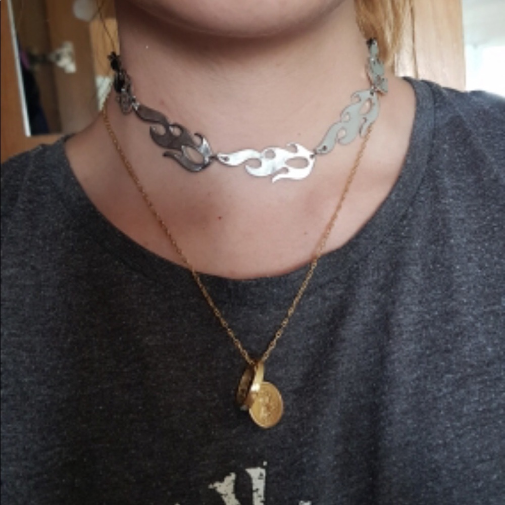 Fire Flame Hot Silver Necklace & Bracelet - Picture 2 of 8